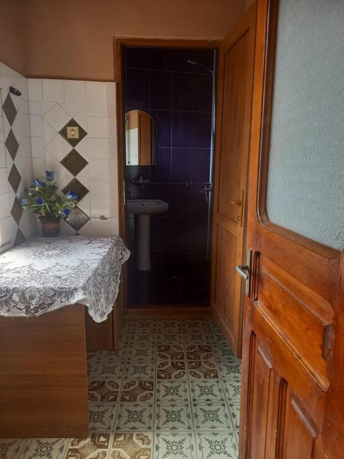 Guest House Roma Kutaisi Exteriér fotografie